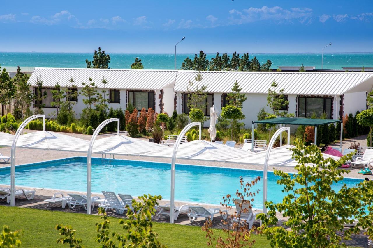 La Dolce Vita Resort Kapchagay Exterior photo