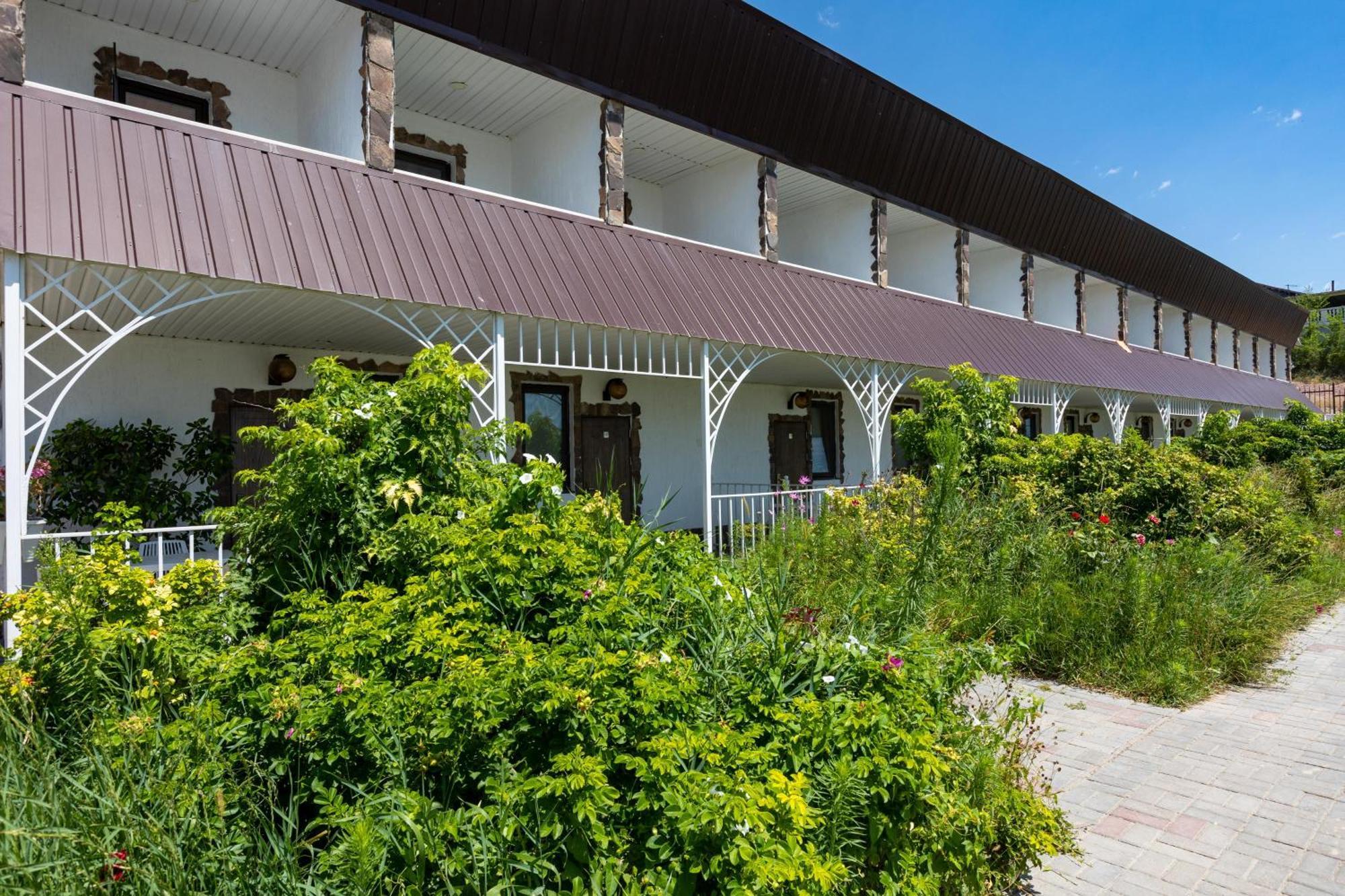La Dolce Vita Resort Kapchagay Exterior photo
